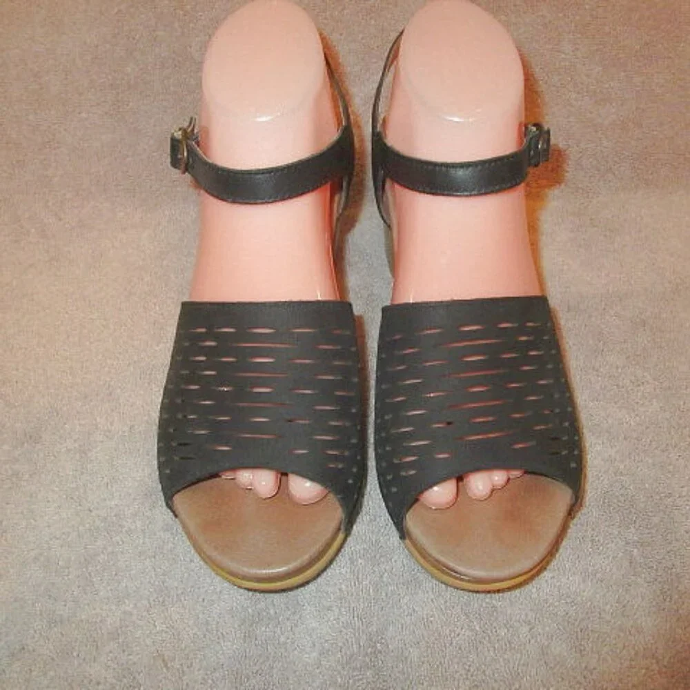 Dansko Denita Sandals Size 39 8.5 9 Leather Comfort Heel Ankle Strap Open Toe - Picture 4 of 12